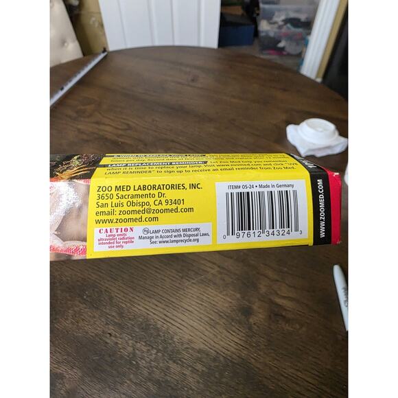 REPTISUN 10.0 UVB 18 Inch 457mm 15 watt T8 Reptile Lamp Ligth - Picture 13 of 14